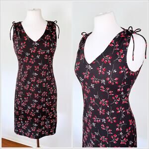 Vintage 90s Black Red Floral Rose Mini Dress // Size Medium‎